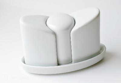 Poivrière - Salière sur Plateau en Porcelaine